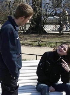 Познакомился с девушкой и выебал ее